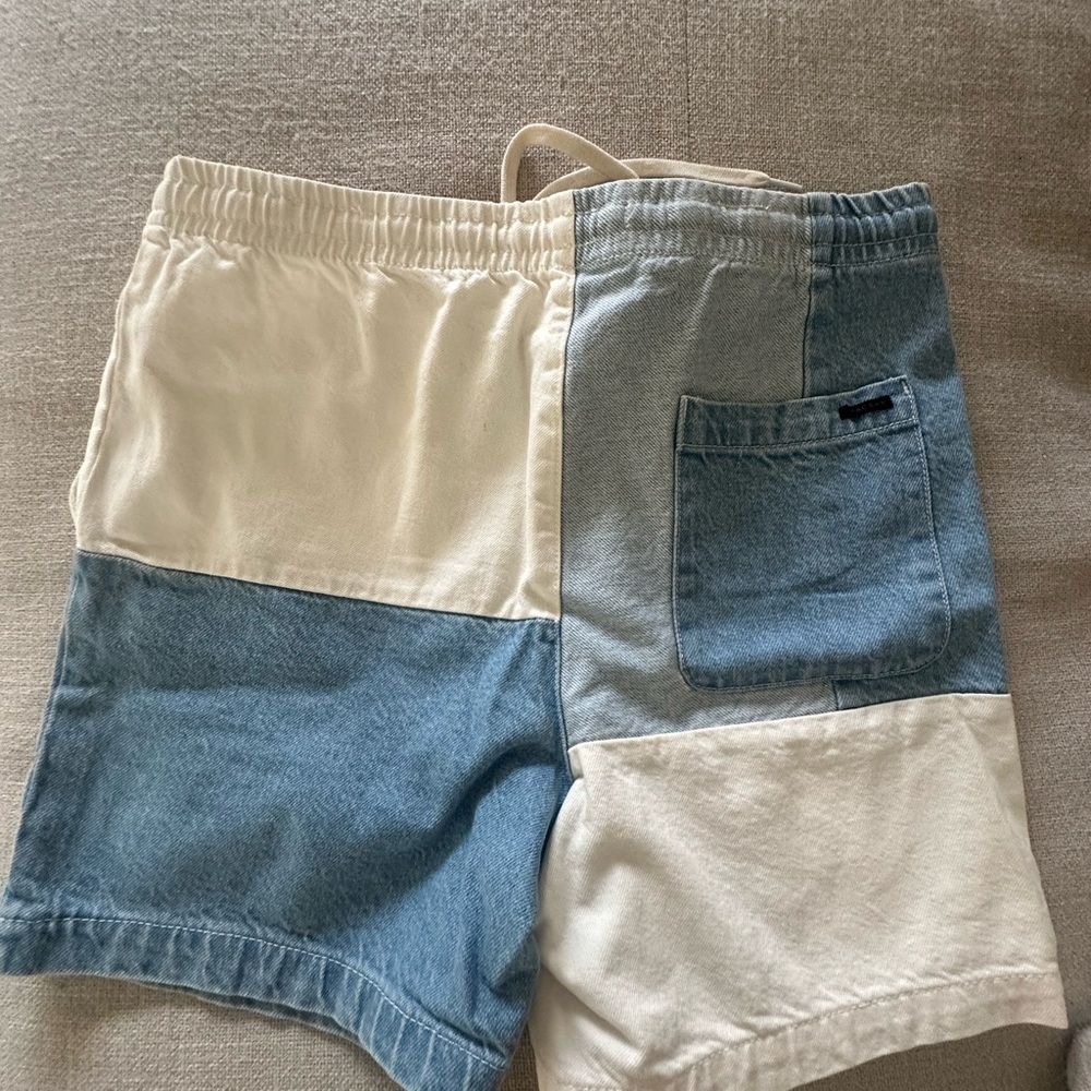 PacSun Blue and Cream white Color Block Men's denim Shorts - Picture 4 of 4